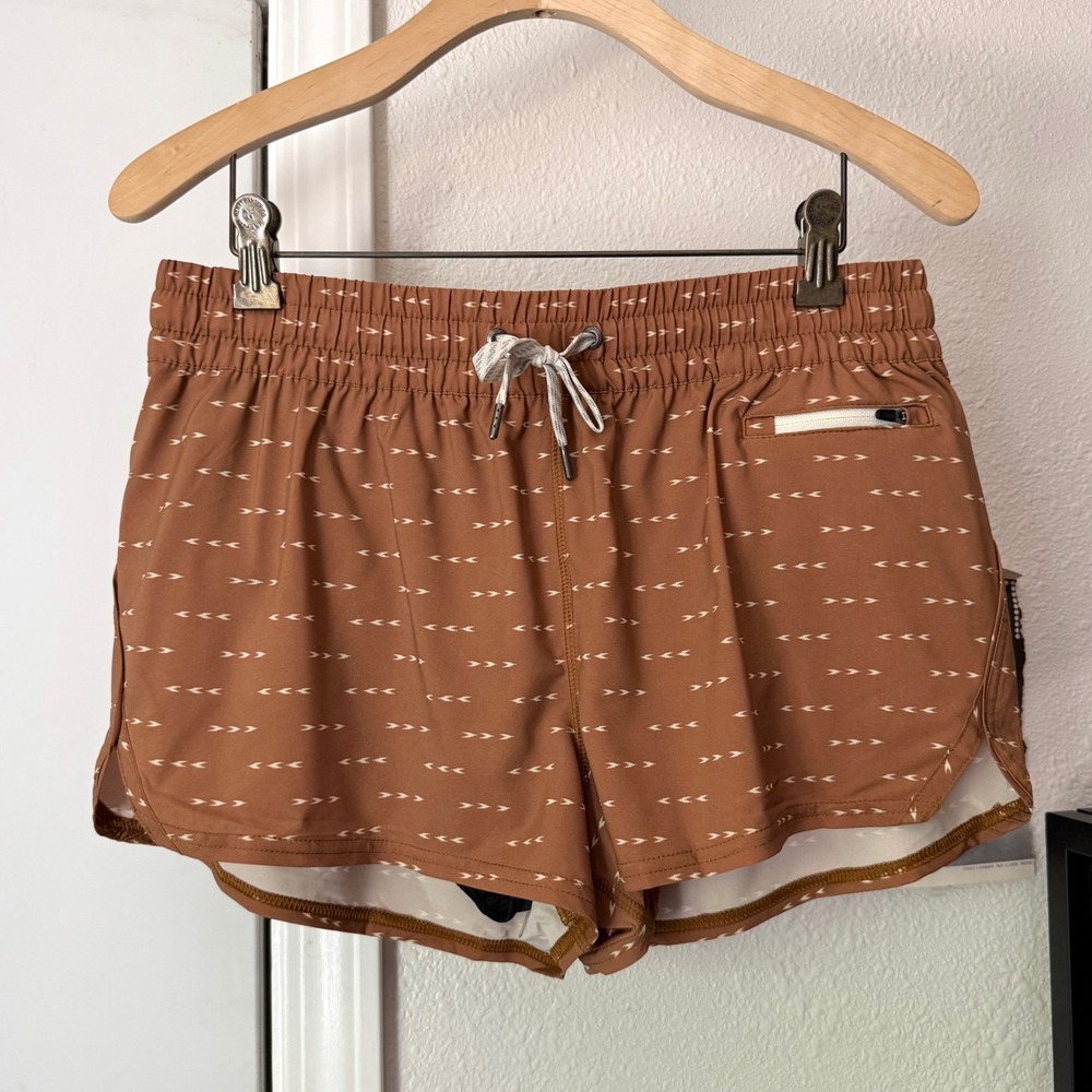 NWT VUORI peach printed athletic pull on elastic drawstring waist shorts - Picture 1 of 7